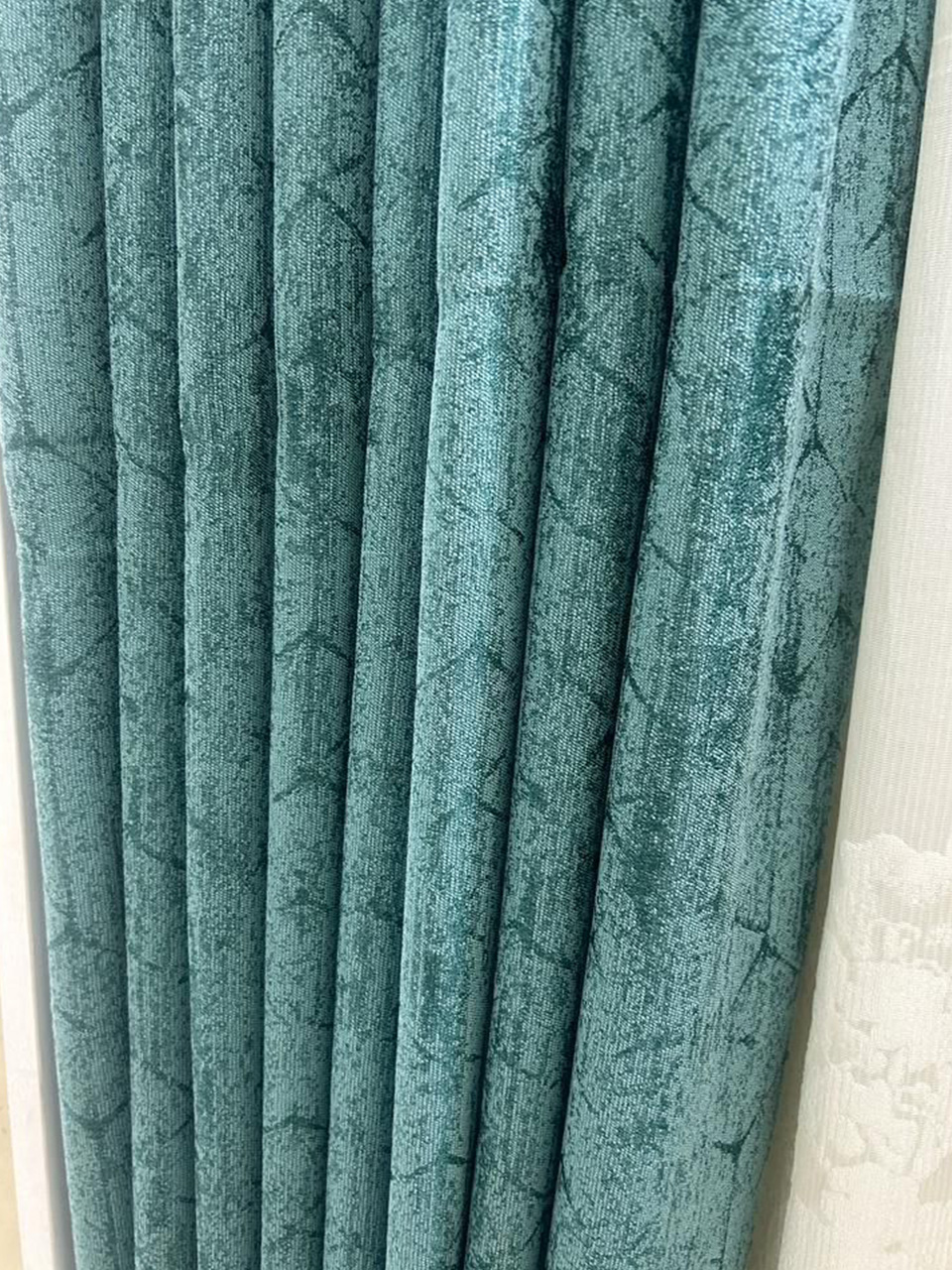Turquoise-Green curtain