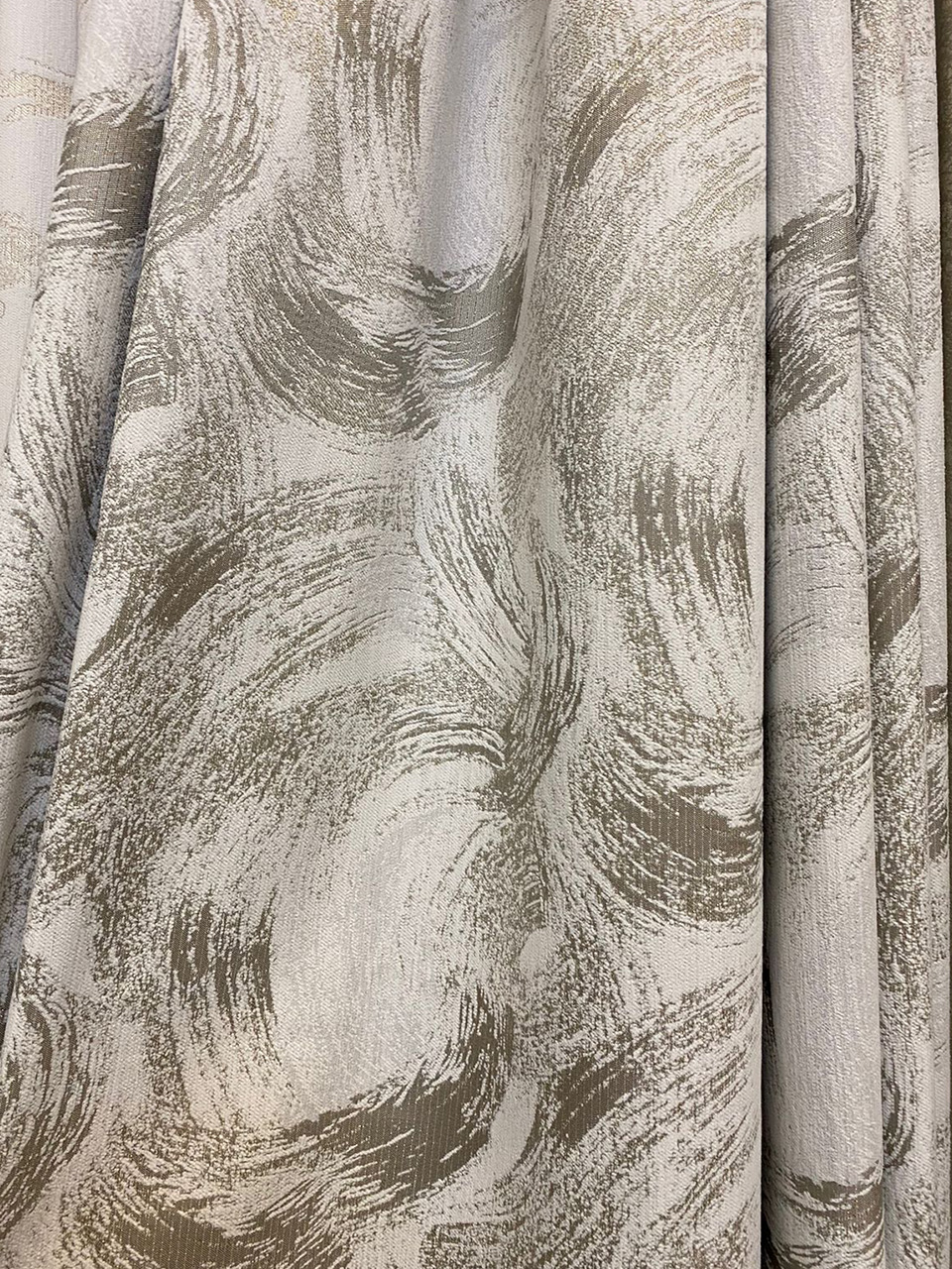 White-with-grey-prints