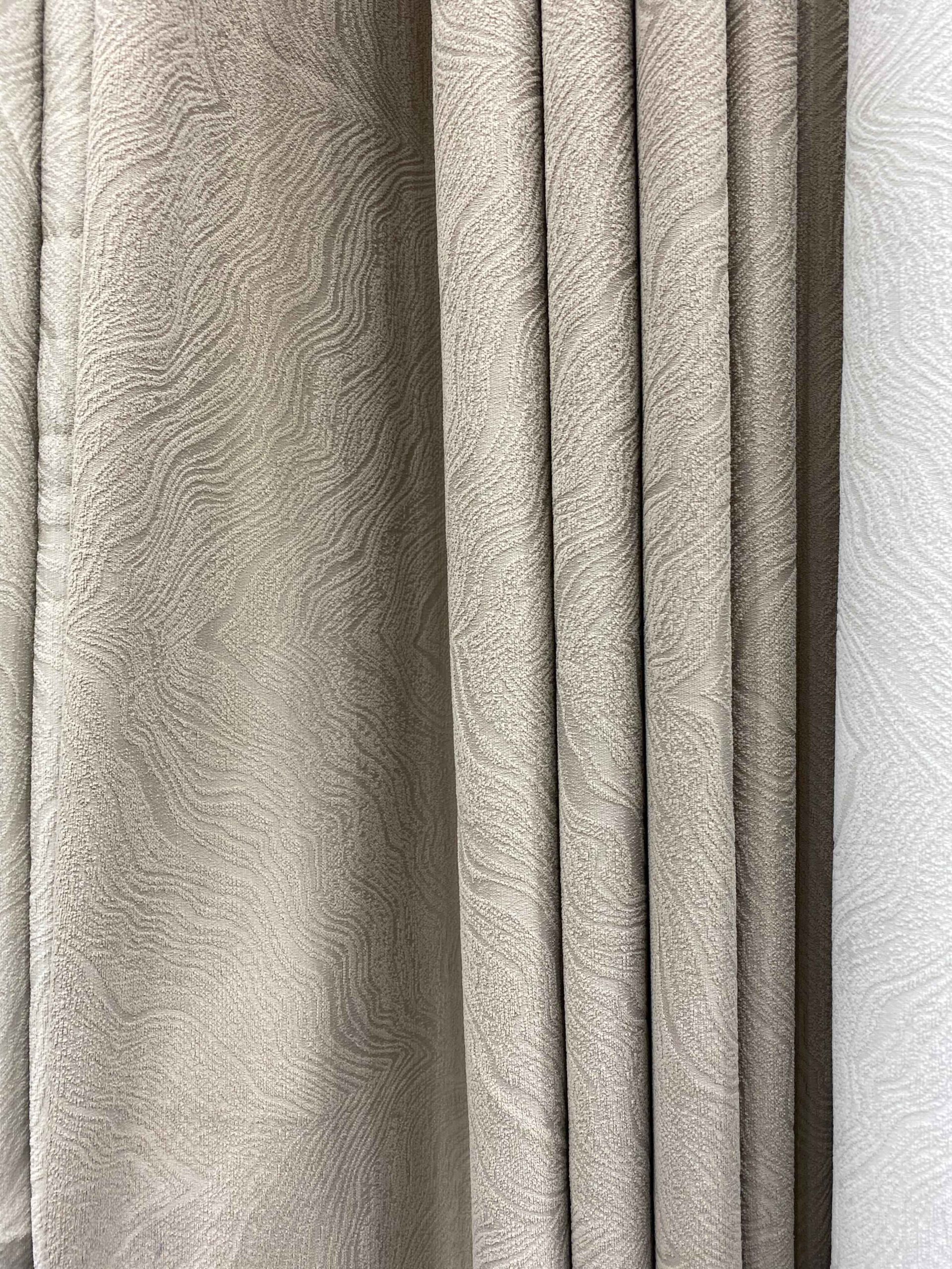 CURTAIN 20 – Sipho